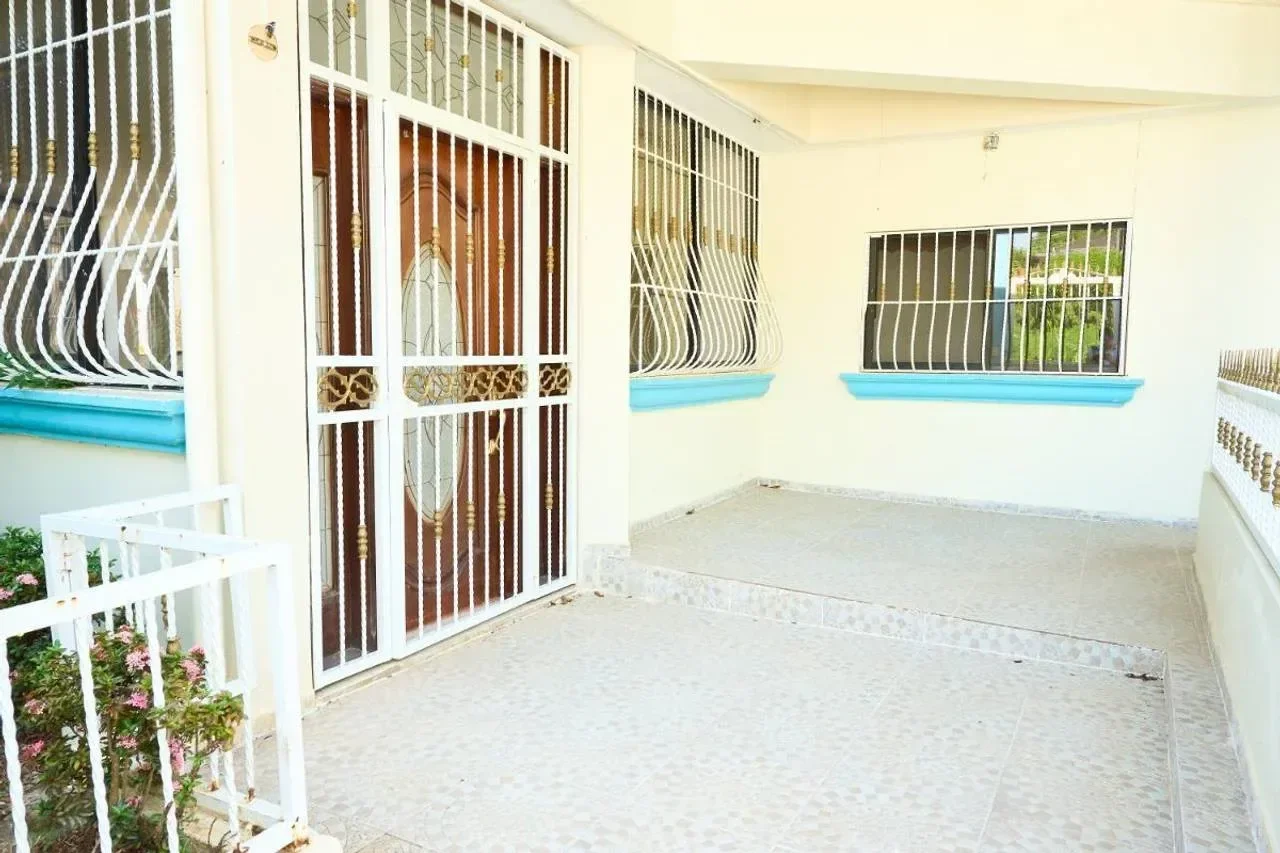 Villa en Cerro Yaljú, 440 m² en venta - 5