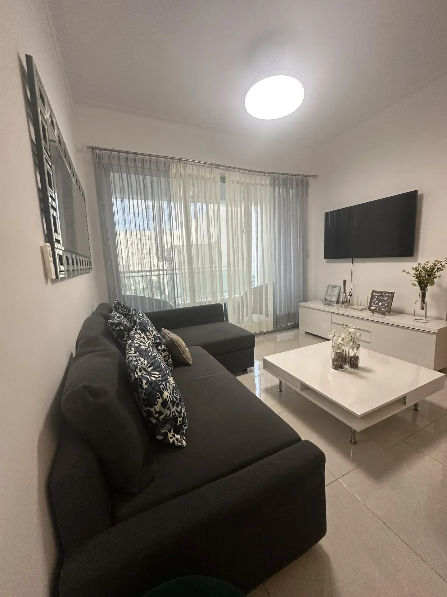 Bella Vista: apartamento 1 hab. · 74 m² en alquiler