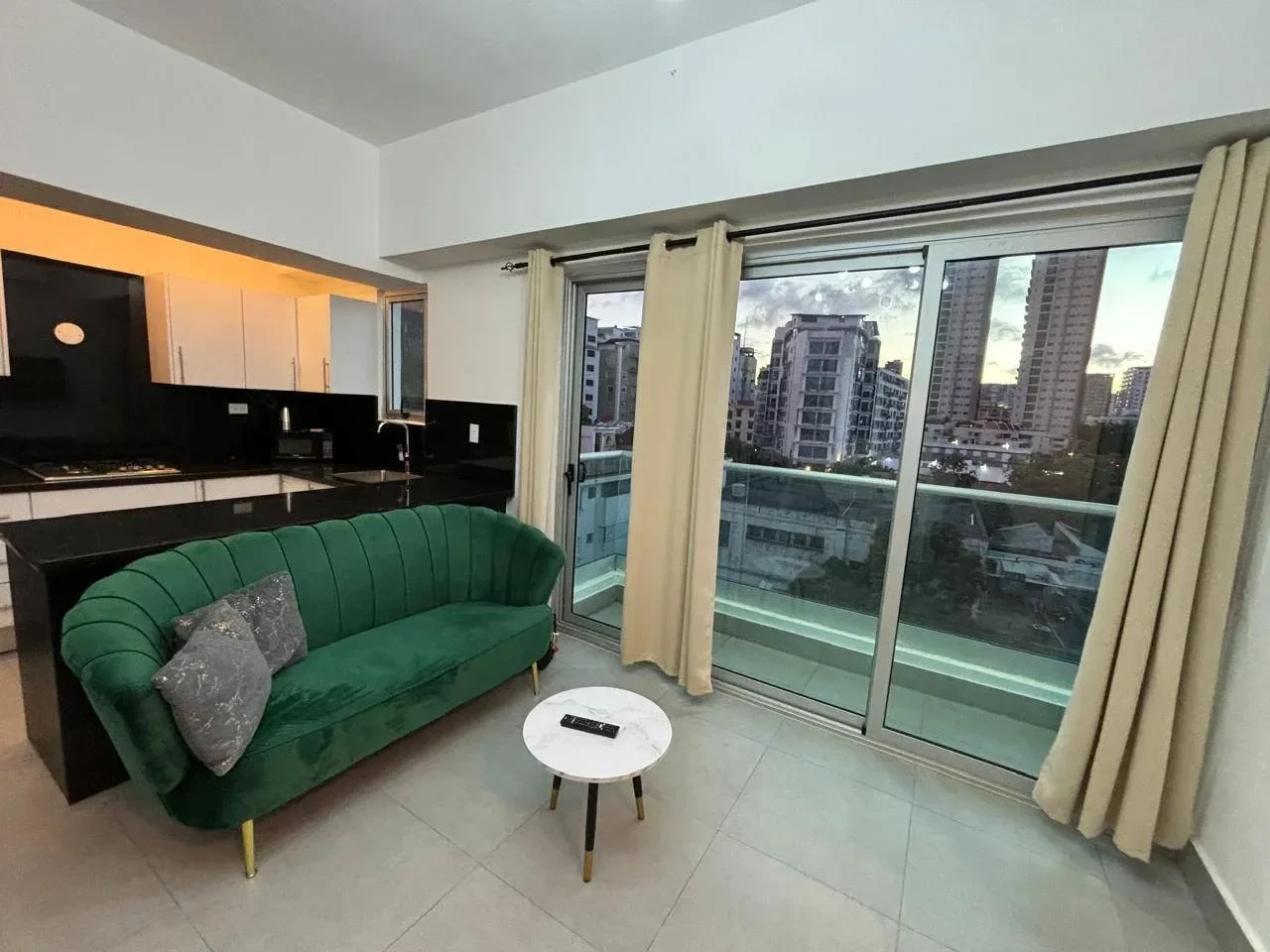 Apartamento en venta — Piantini, Distrito Nacional (1 hab.) - 5