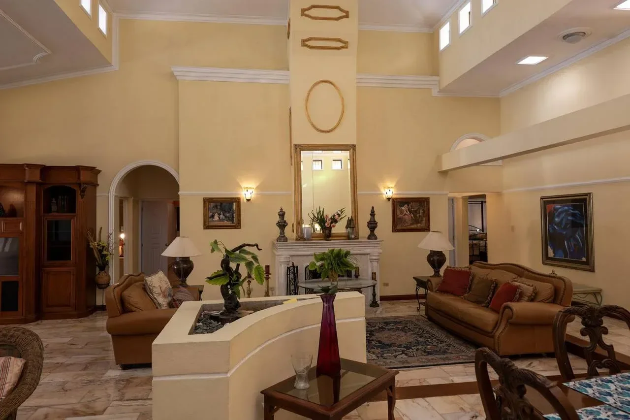 Villa de 5 habitaciones en venta en Jarabacoa, Jarabacoa - 2