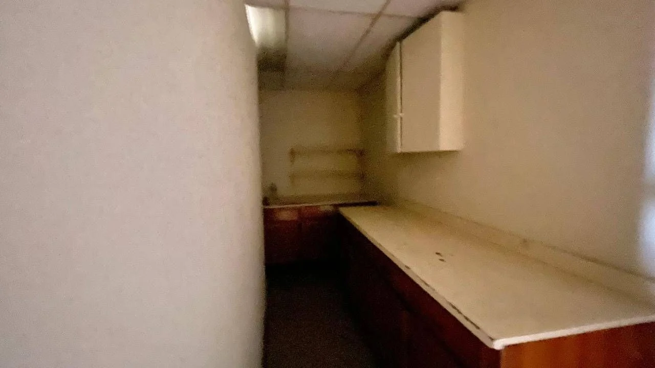 El Vergel: bureau 1 ch. · 150 m² à louer - 4