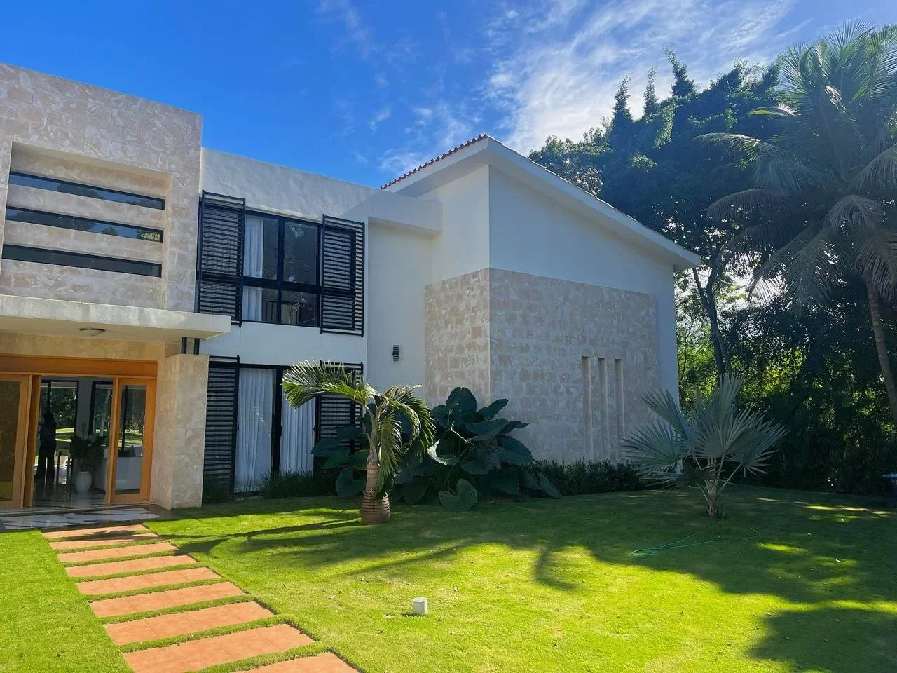 Venta: villa en Metro Country Club, Juan Dolio - 4