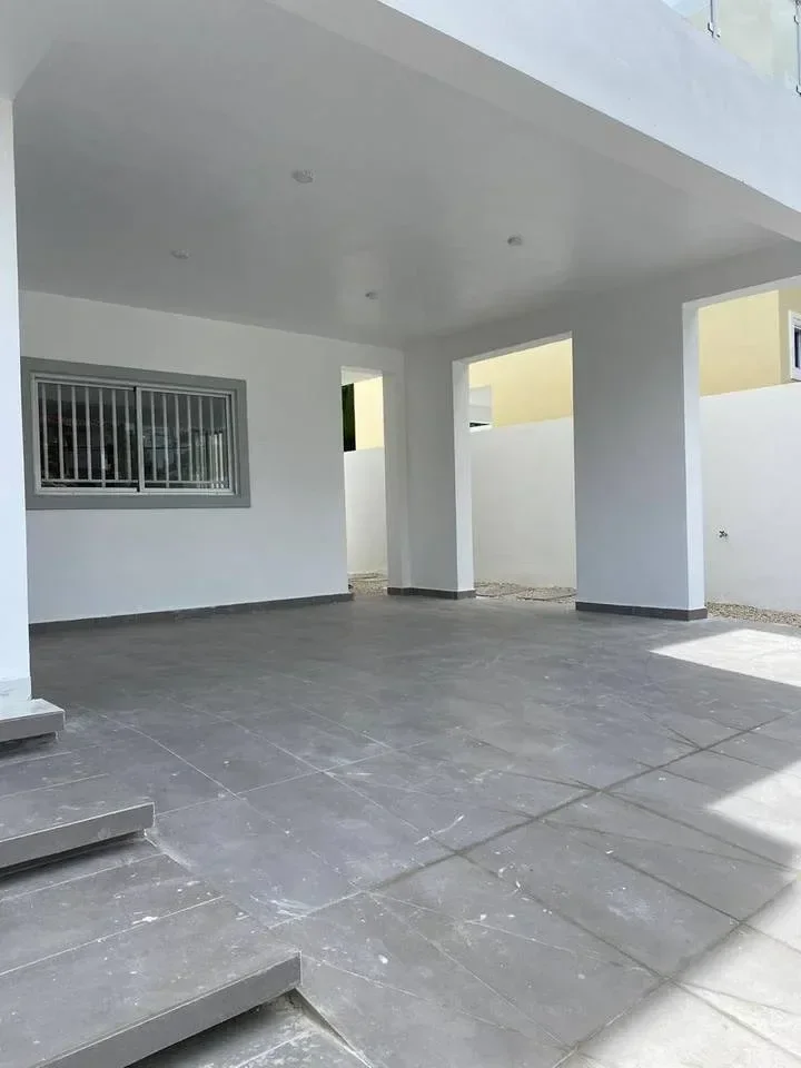 El Doral: casa 4 hab. · 315 m² en venta - 4