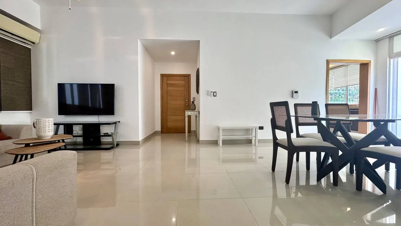 Apartamento en venta — Bella Vista, Distrito Nacional (2 hab.) - 3
