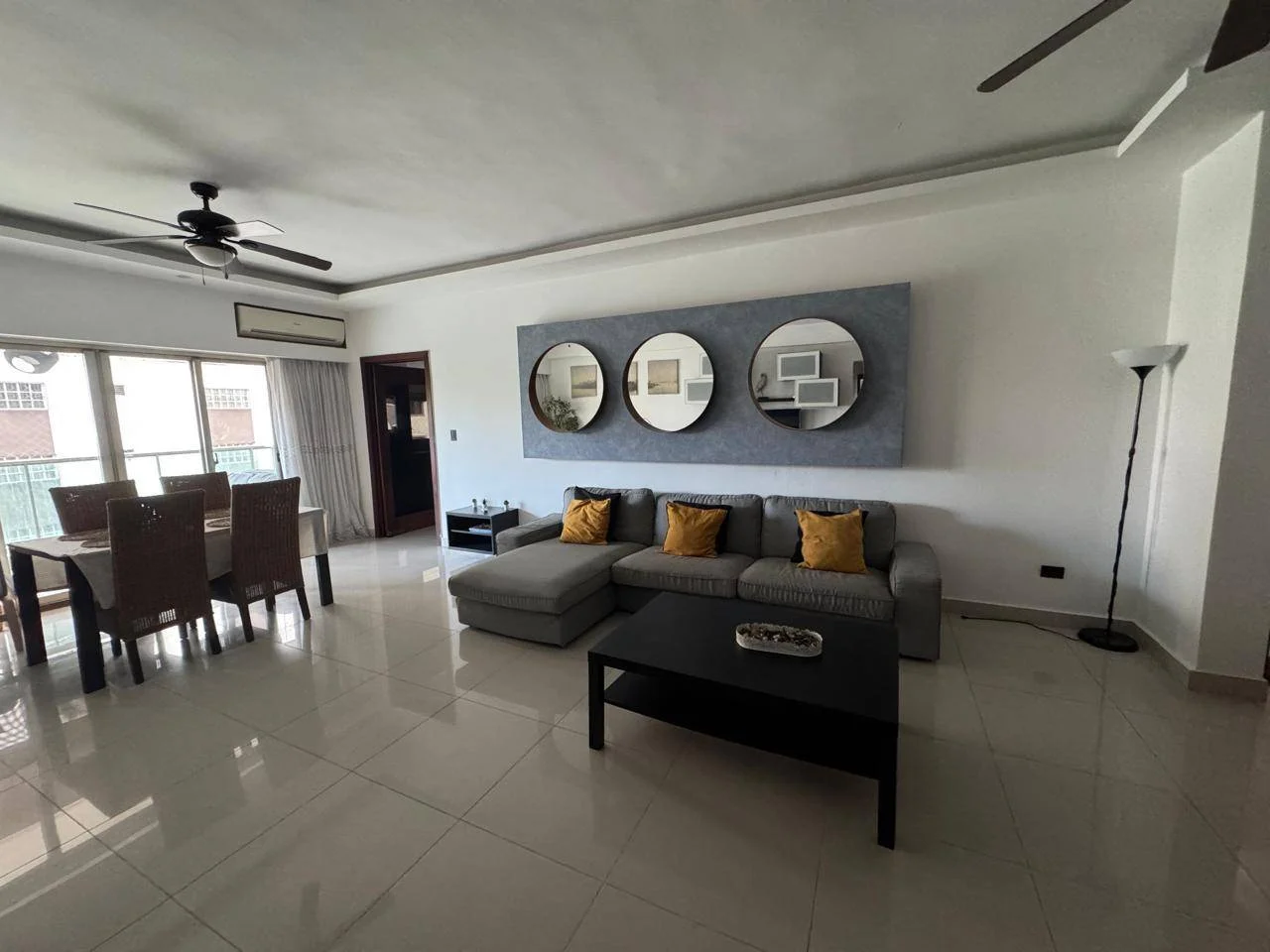 Apartamento en venta — Renacimiento, Santo Domingo D.N. (3 hab.) - 2