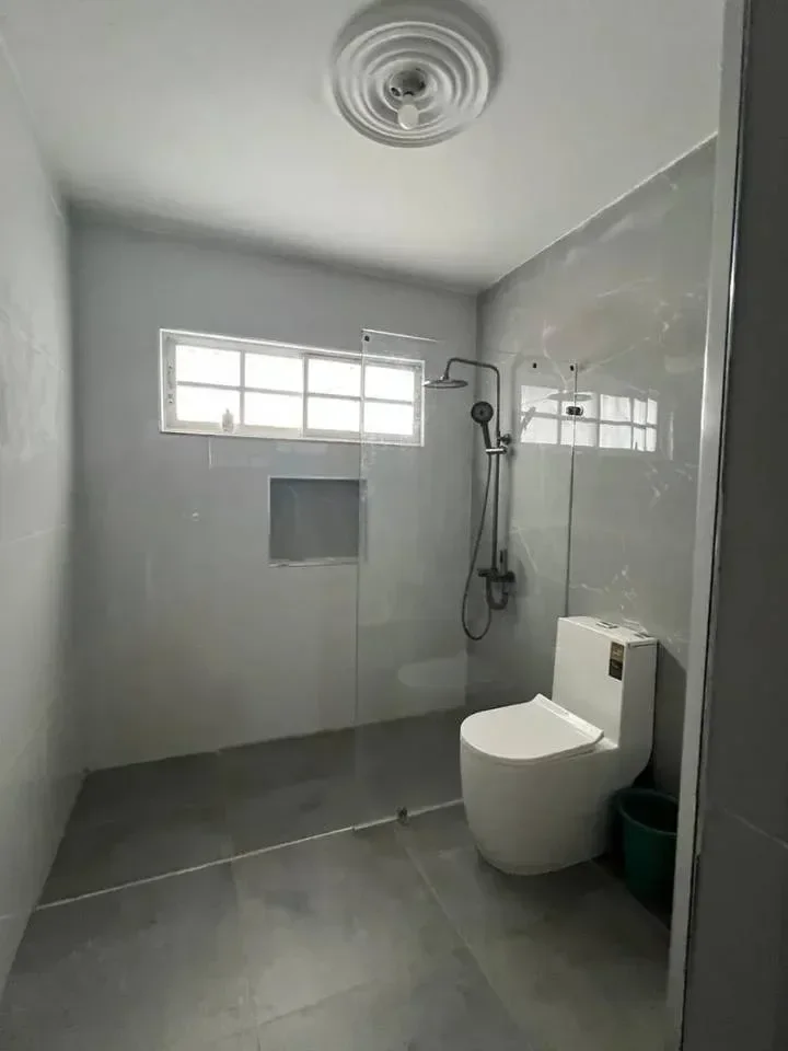 Casa de 5 habitaciones en venta en Los Cacicazgos, Distrito Nacional
