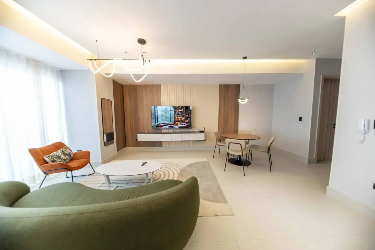 Venta: apartamento en Evaristo Morales, Distrito Nacional - 3