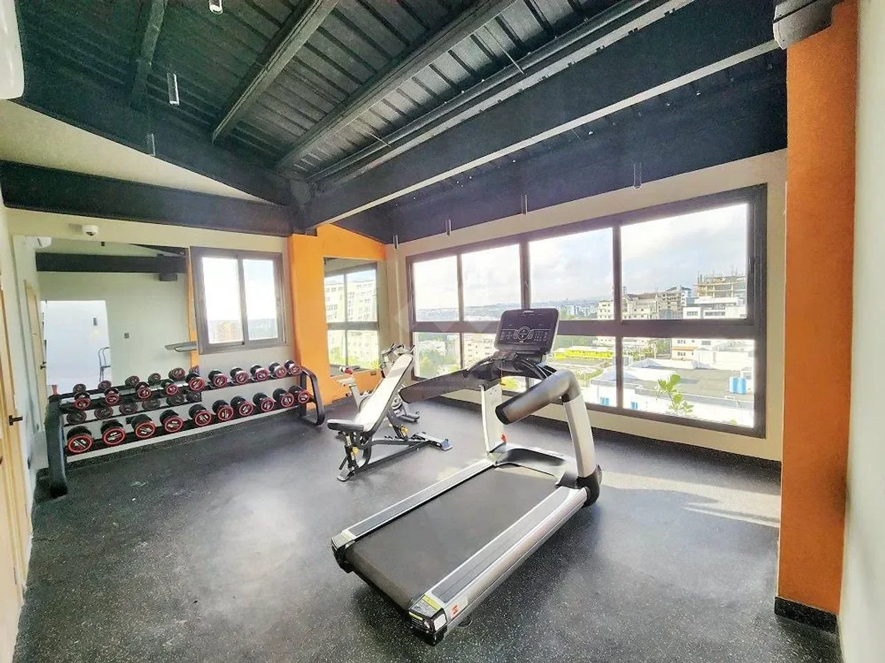 Apartamento en venta — La Esmeralda, Santiago de los Caballeros (1 hab.) - 2