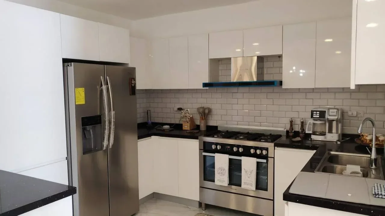 Apartamento en venta — Autopista San Isidro, Santo Domingo Este (3 hab.) - 2