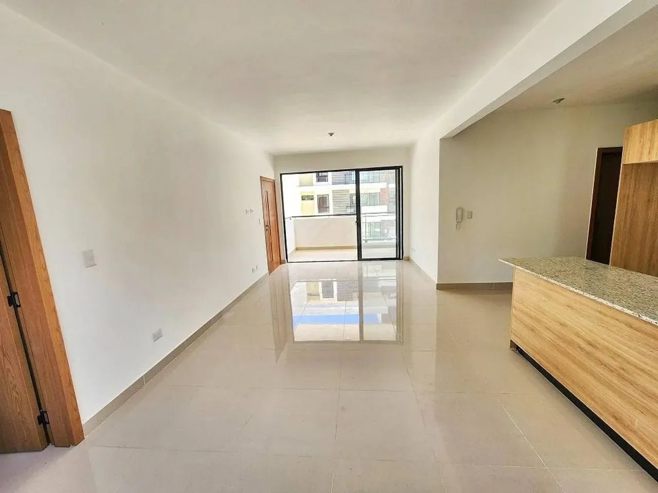 Venta: apartamento en Los Laureles, Santiago de los Caballeros - 2