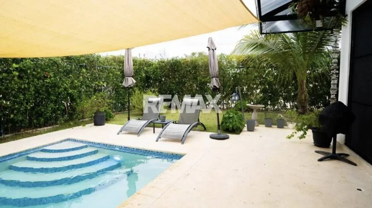 Bávaro: villa 3 ch. · 246 m² à louer - 4