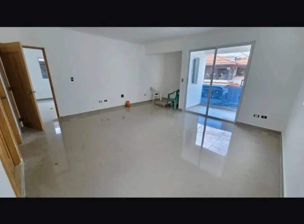 Av. República De Colombia: casa 3 hab. · 258 m² en venta - 3