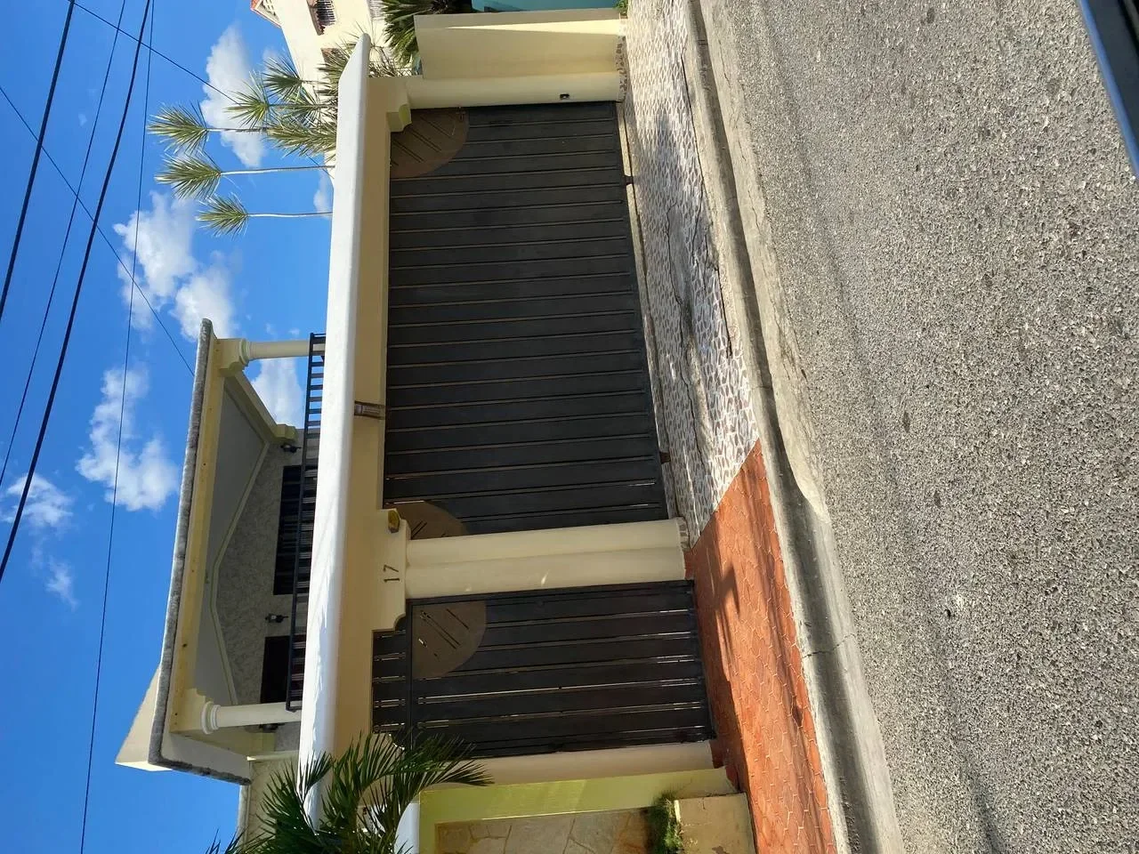 Casa de 4 habitaciones en venta en Las Palmas de Alma Rosa, Santo Domingo Este