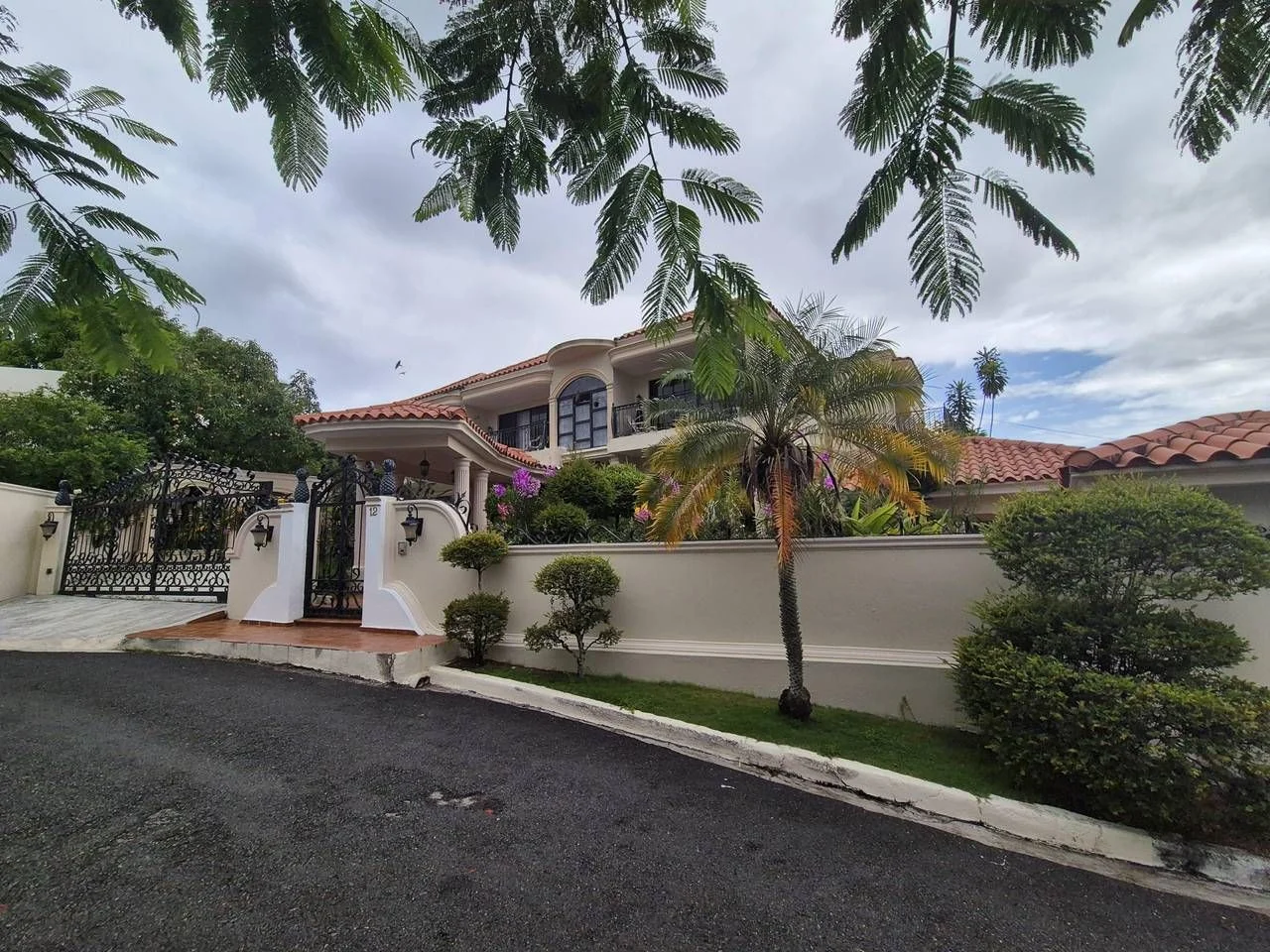 Casa en Arroyo Hondo Viejo, 600 m² en venta - 4
