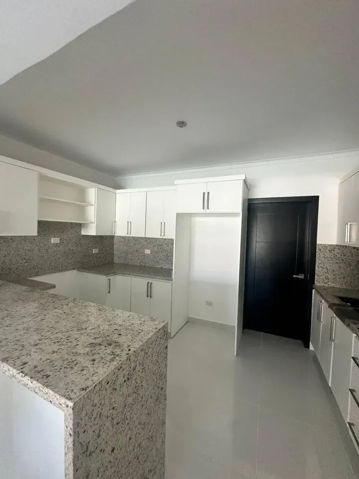 Venta: apartamento en Llanos De Gurabo Ii, Santiago de los Caballeros - 2