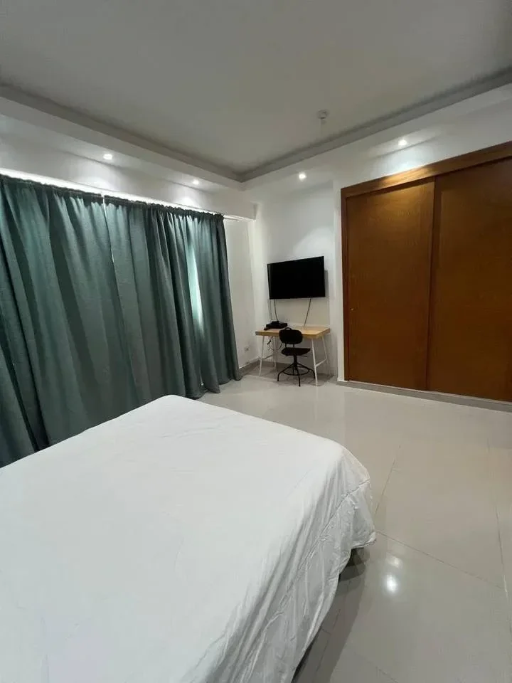 Venta: apartamento en Ensanche Serralles, Distrito Nacional - 5