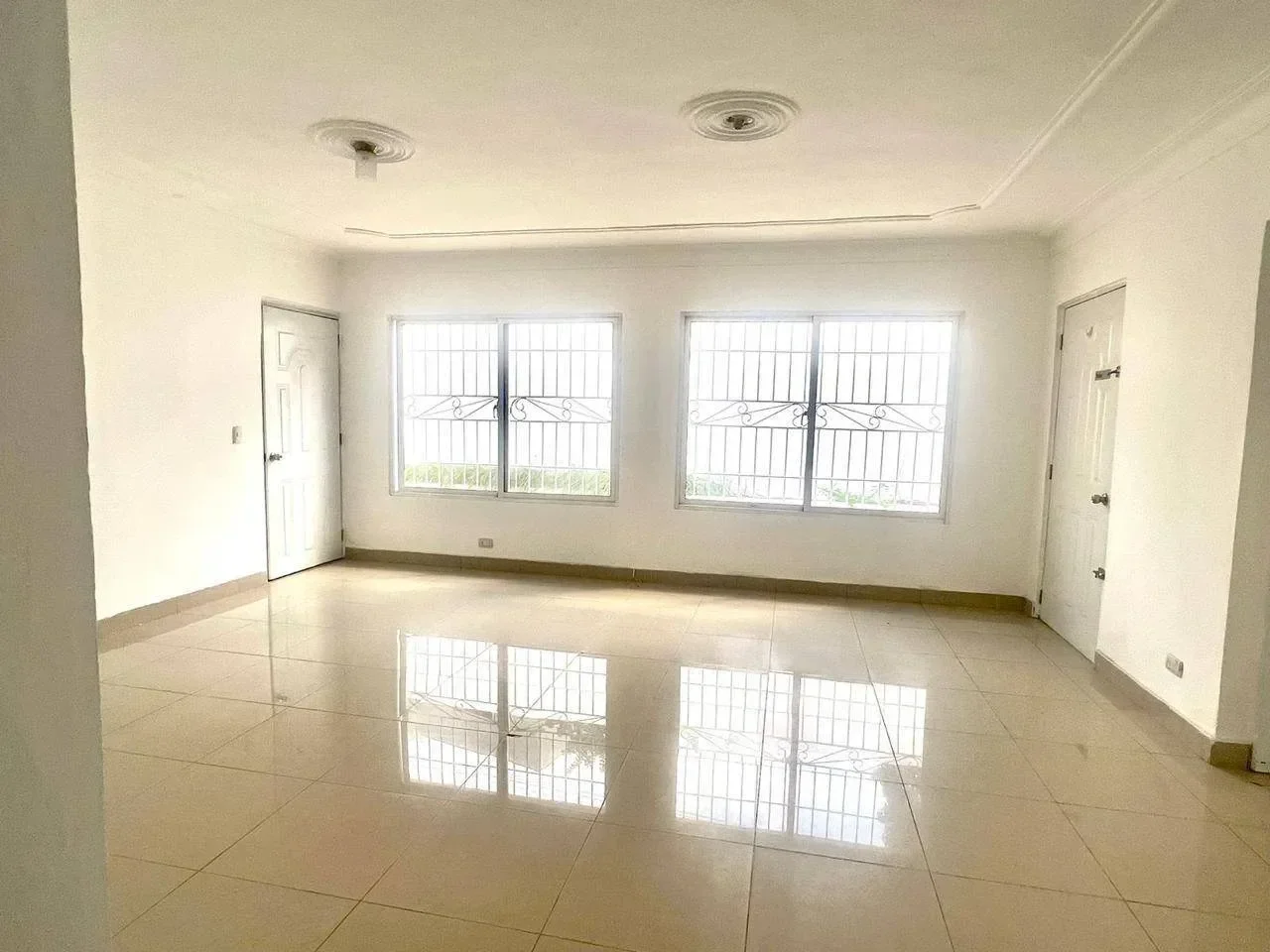 Venta: casa en El Embrujo Iii Primera Etapa, Santiago de los Caballeros - 4