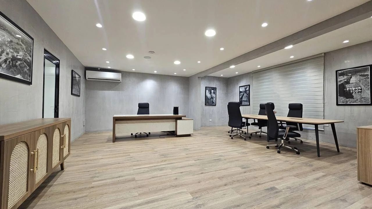 El Millon: local commercial · 300 m² à louer - 5