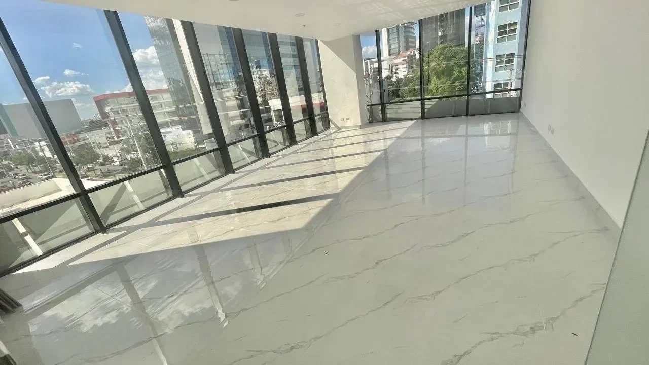Rental: commercial space in Bella Vista, Santo Domingo D.N. - 2
