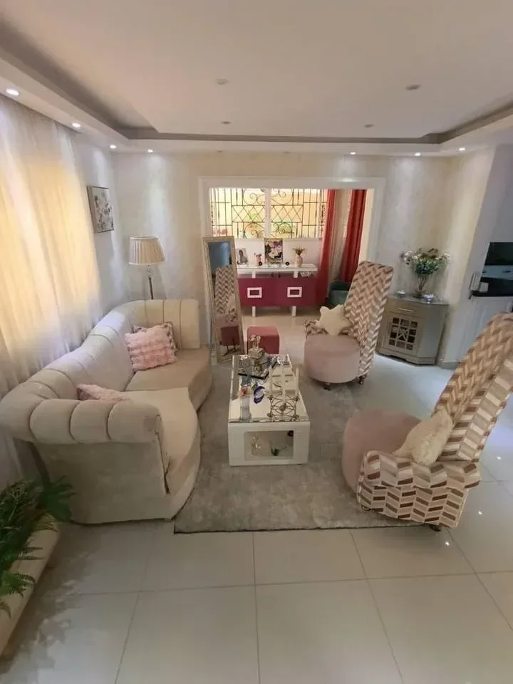 Venta: casa en Vista Hermosa, Santo Domingo Este - 2