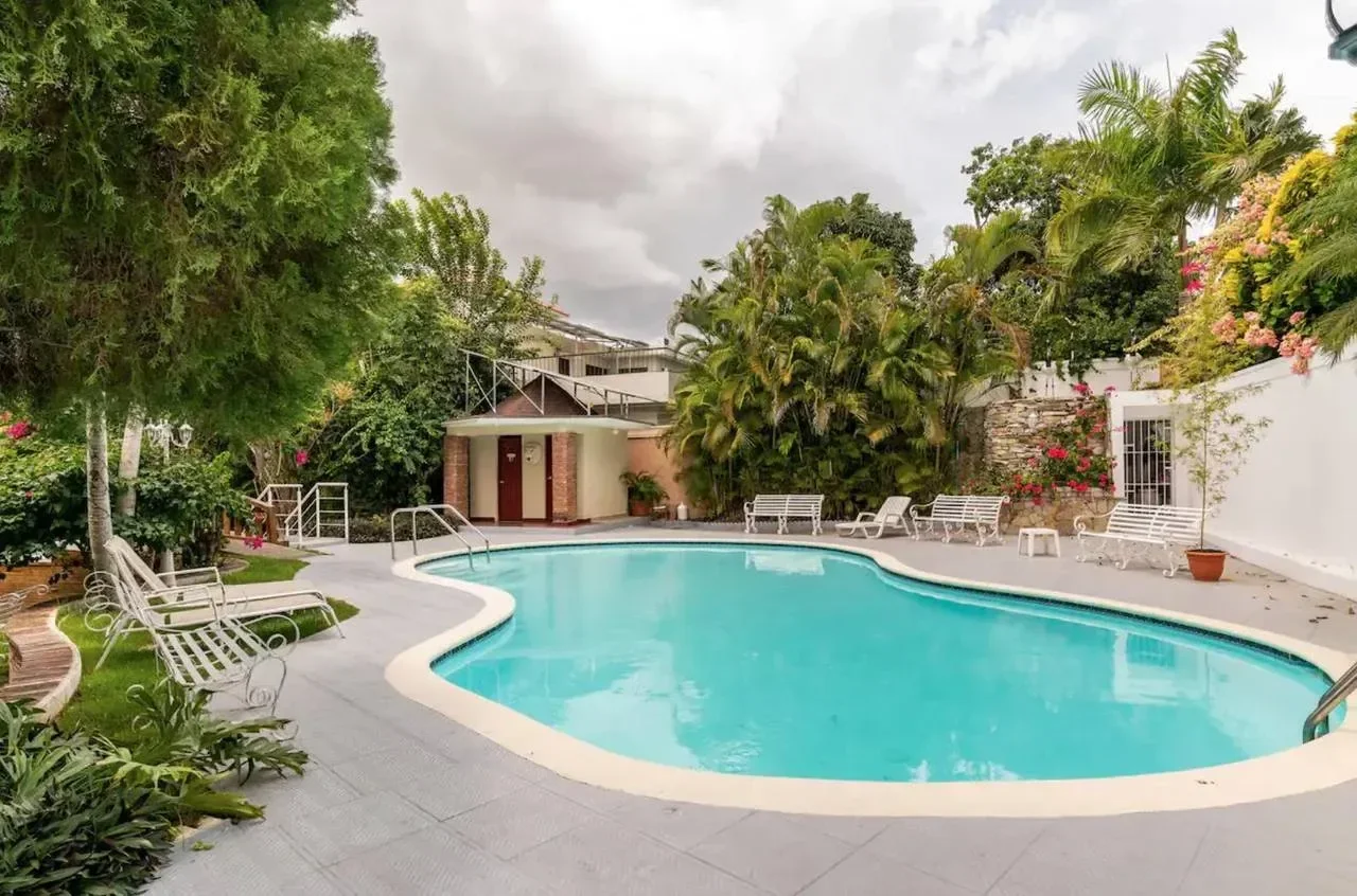 Cerros De Gurabo I: villa 7 hab. en venta - 2