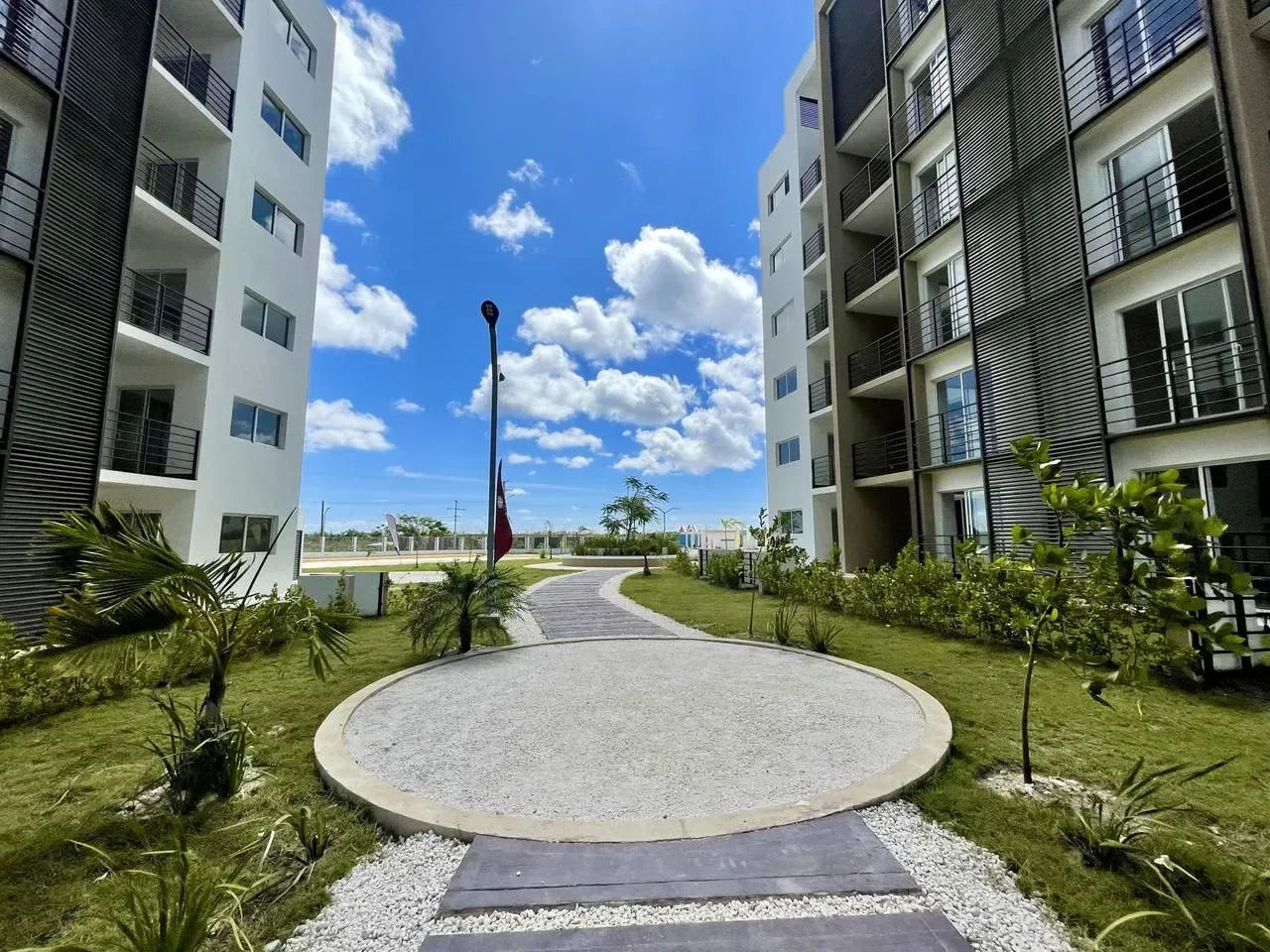 Apartamento en venta — Avenida Barceló, Bavaro (2 hab.) - 2