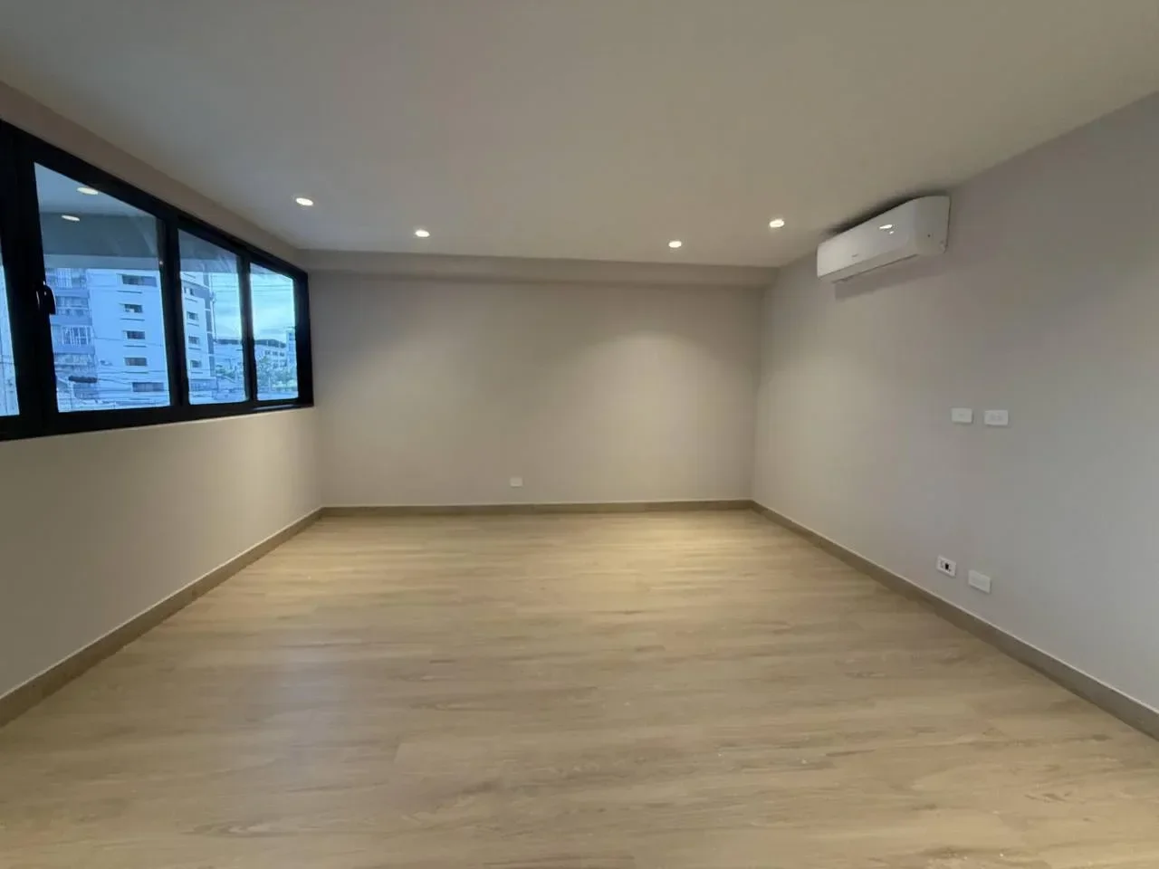 Apartamento en Piantini, 191 m² en venta - 4