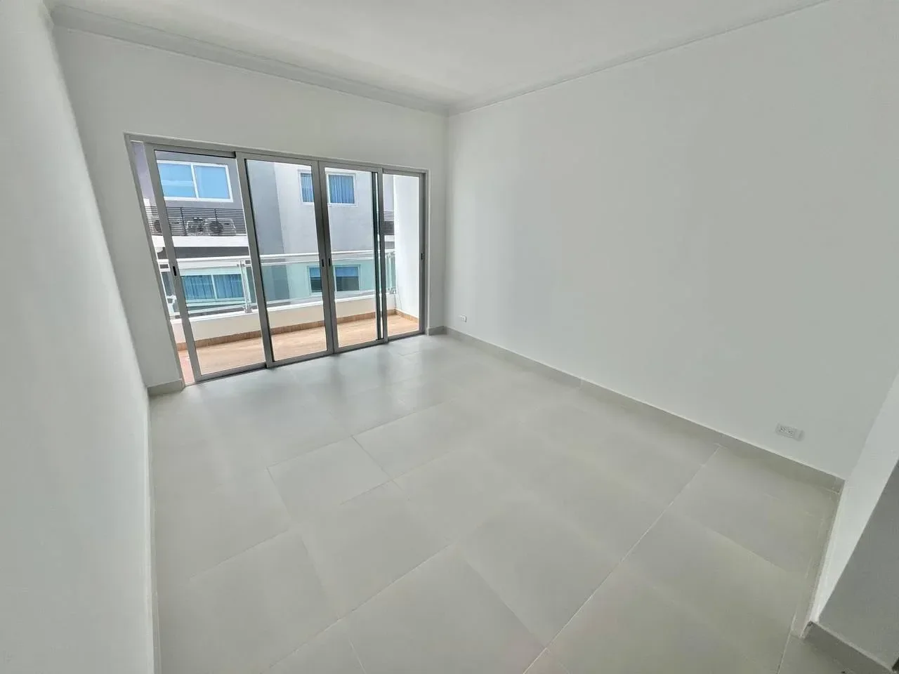 Apartamento en venta — Ensanche Naco, Distrito Nacional (2 hab.) - 2