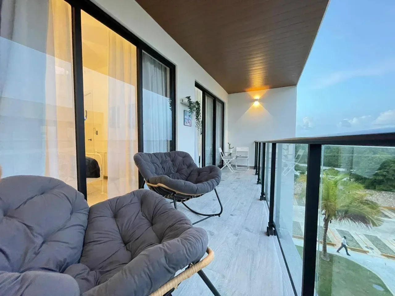 Apartamento en venta — Vista Cana, Bavaro (1 hab.) - 2