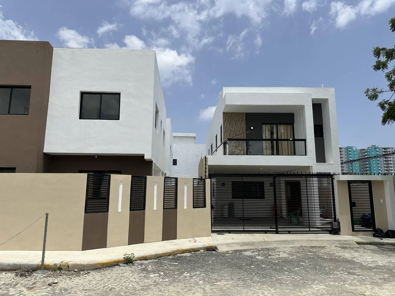 Alquiler: casa en Ciudad Modelo, Santo Domingo Norte - 2