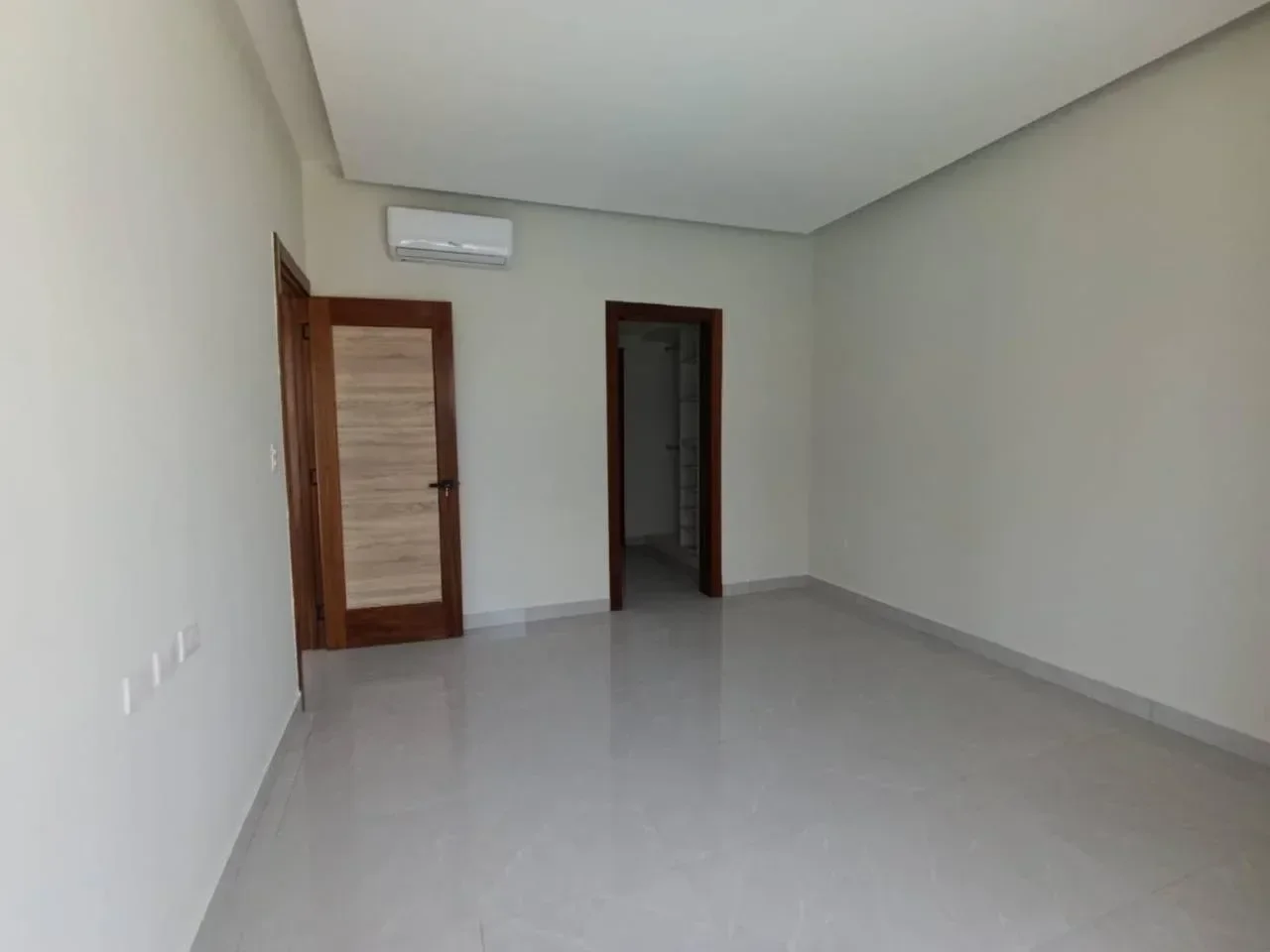 Los Corales: apartamento 1 hab. · 86 m² en venta - 3