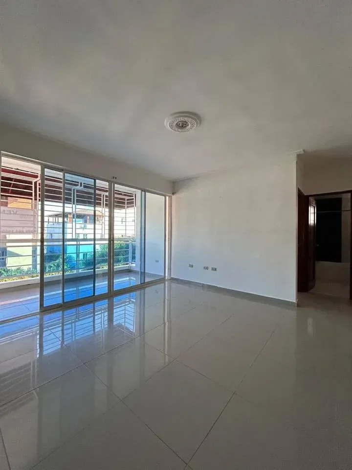 Apartamento de 3 habitaciones en venta en Prado Oriental, Santo Domingo Este - 2