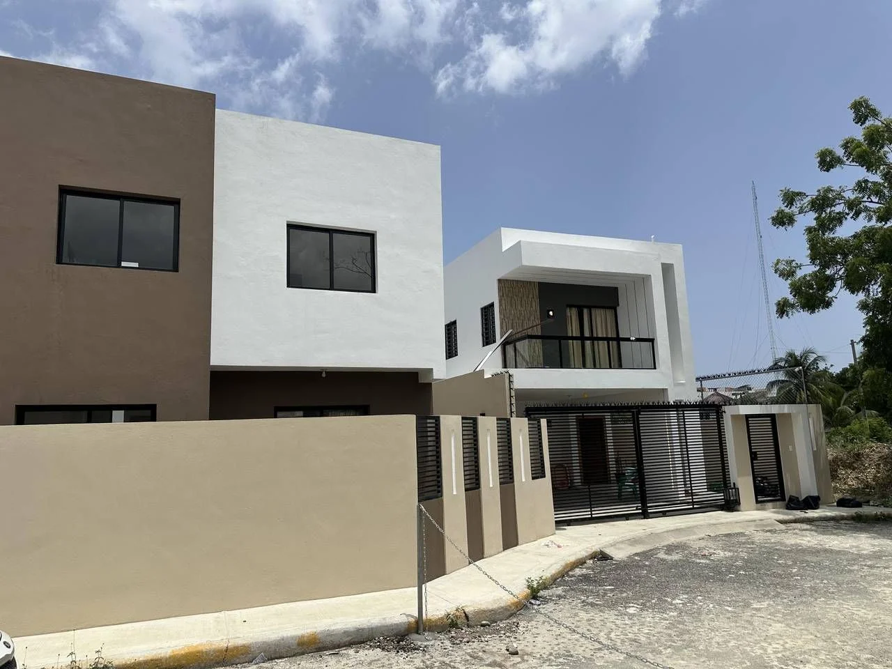 Alquiler: casa en Ciudad Modelo, Santo Domingo Norte