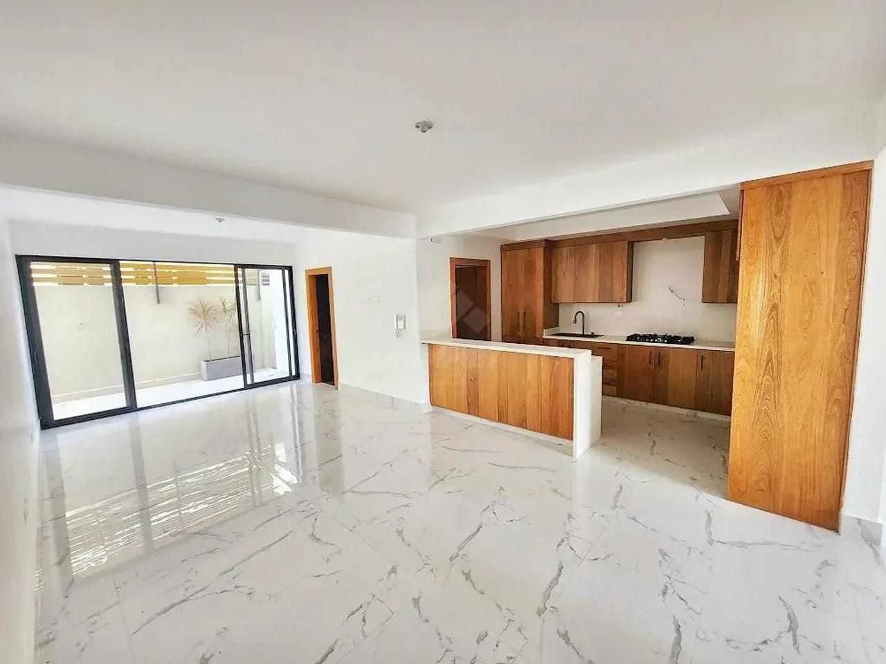 Venta: apartamento en Jardines Del Este, Santiago de los Caballeros - 2