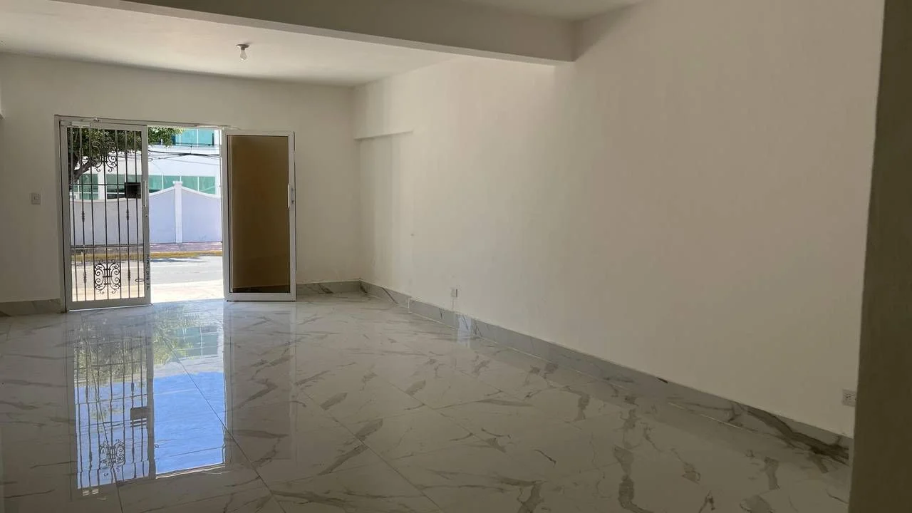 Location: local commercial à Zona Universitaria, Santo Domingo D.N. - 3