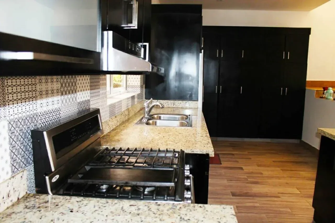 Constanza: casa 5 hab. · 504 m² en venta - 4