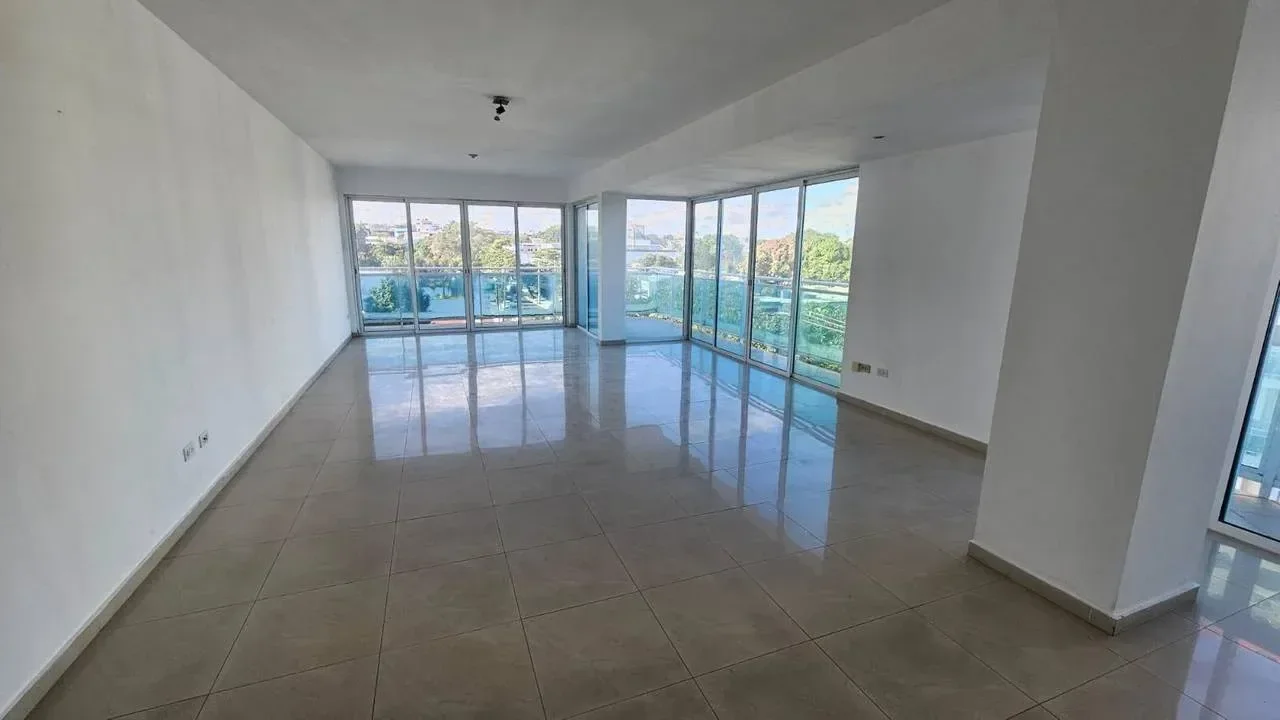 Apartamento en Malecon, 185 m² en alquiler - 2