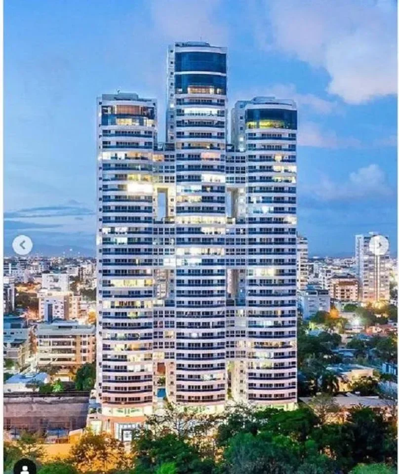 Apartamento de 3 habitaciones en venta en Los Cacicazgos, Distrito Nacional - 2