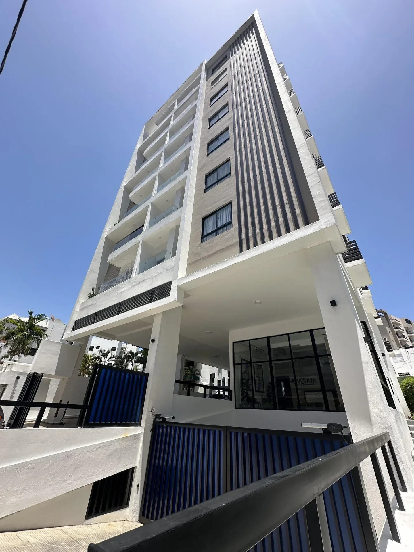 Apartamento en Evaristo Morales en alquiler