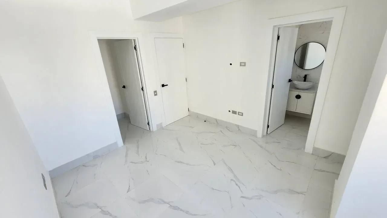 Apartamento en venta — Piantini, Distrito Nacional (2 hab.) - 5