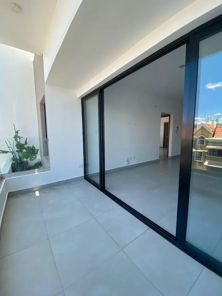 Apartamento en venta — Evaristo Morales, Santo Domingo D.N. (2 hab.) - 2