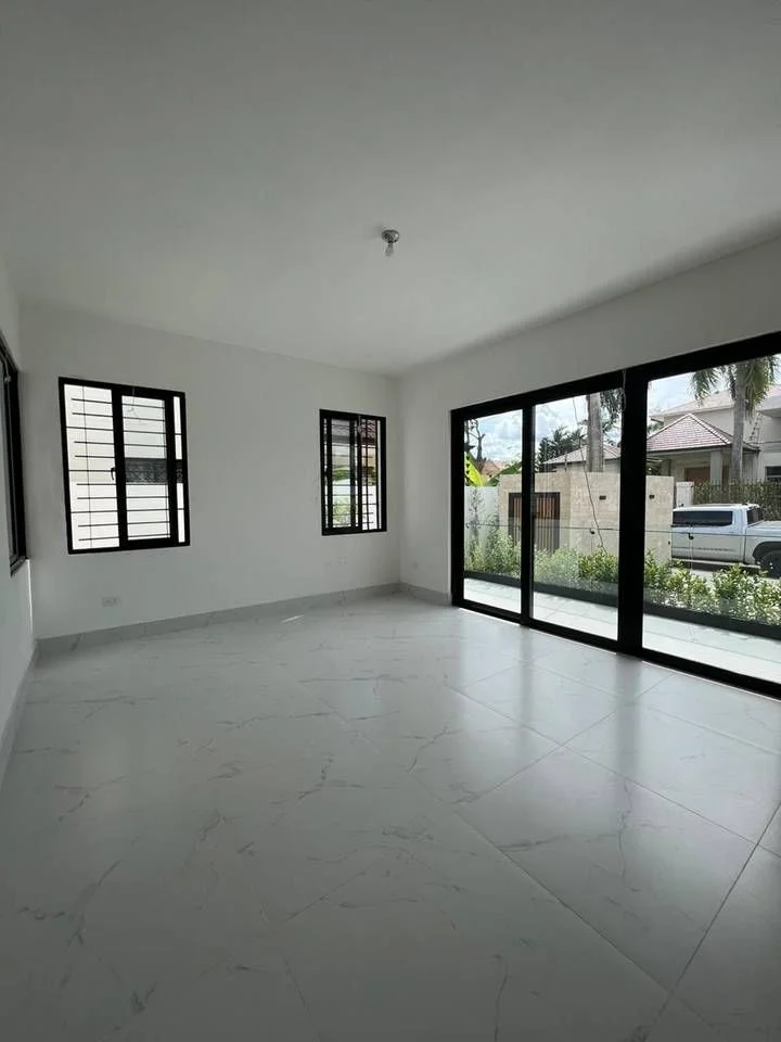 Villa María: casa 4 hab. · 175 m² en venta - 3