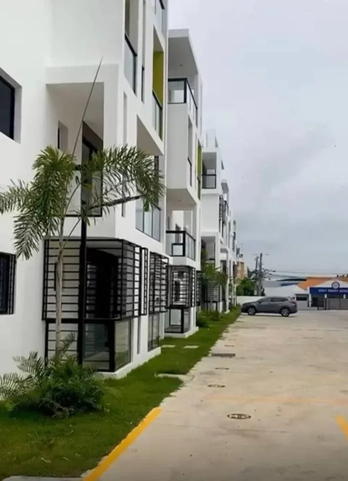 Apartamento en venta — Llanos de Gurabo, Santiago de los Caballeros (3 hab.) - 2