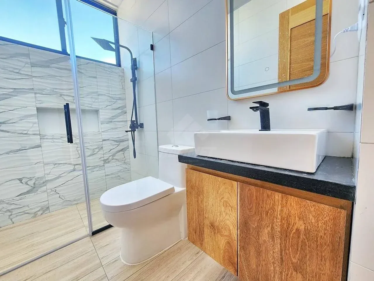 Venta: penthouse en Quinta De Rincon Largo, Santiago de los Caballeros - 4