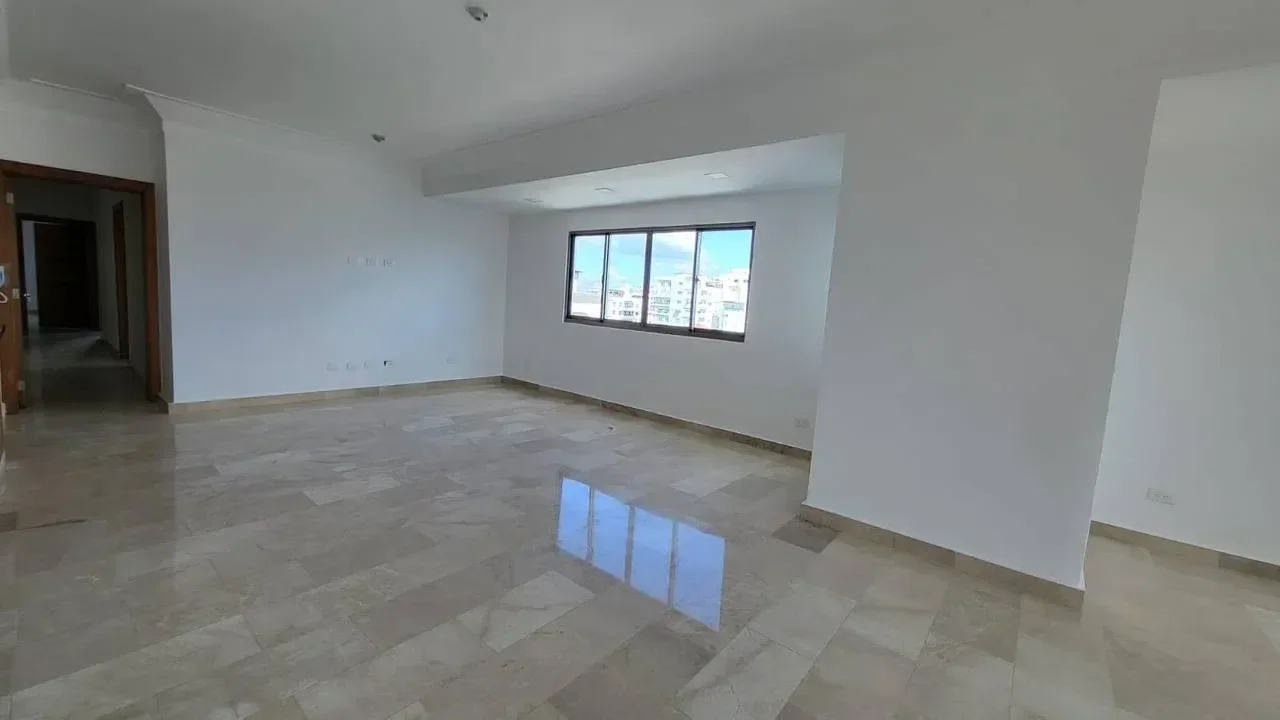 Urbanización Real: apartamento 3 hab. · 347 m² en venta