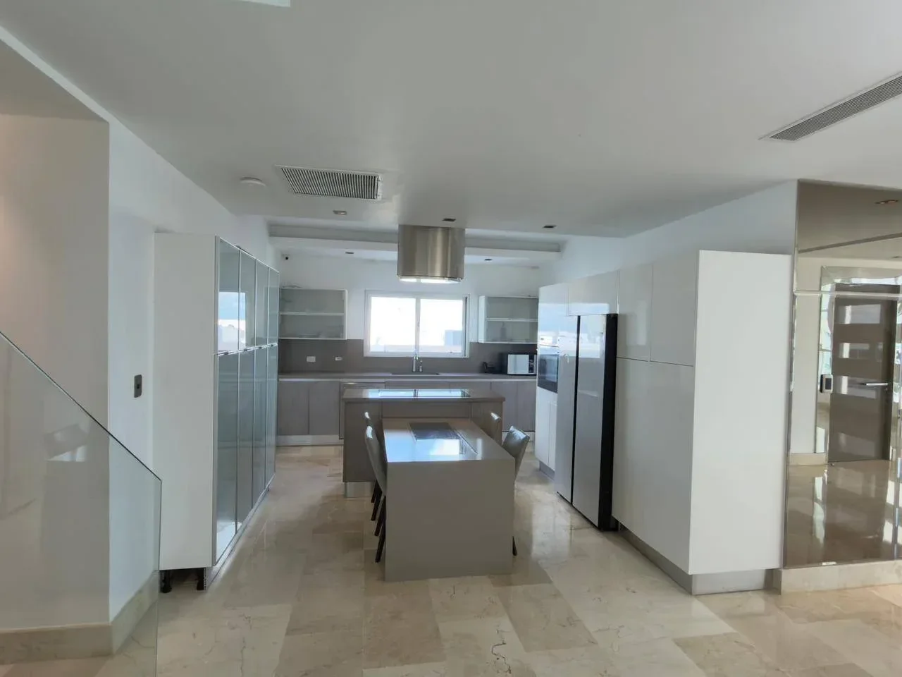 Apartamento de 4 habitaciones en venta en Renacimiento, Distrito Nacional - 4