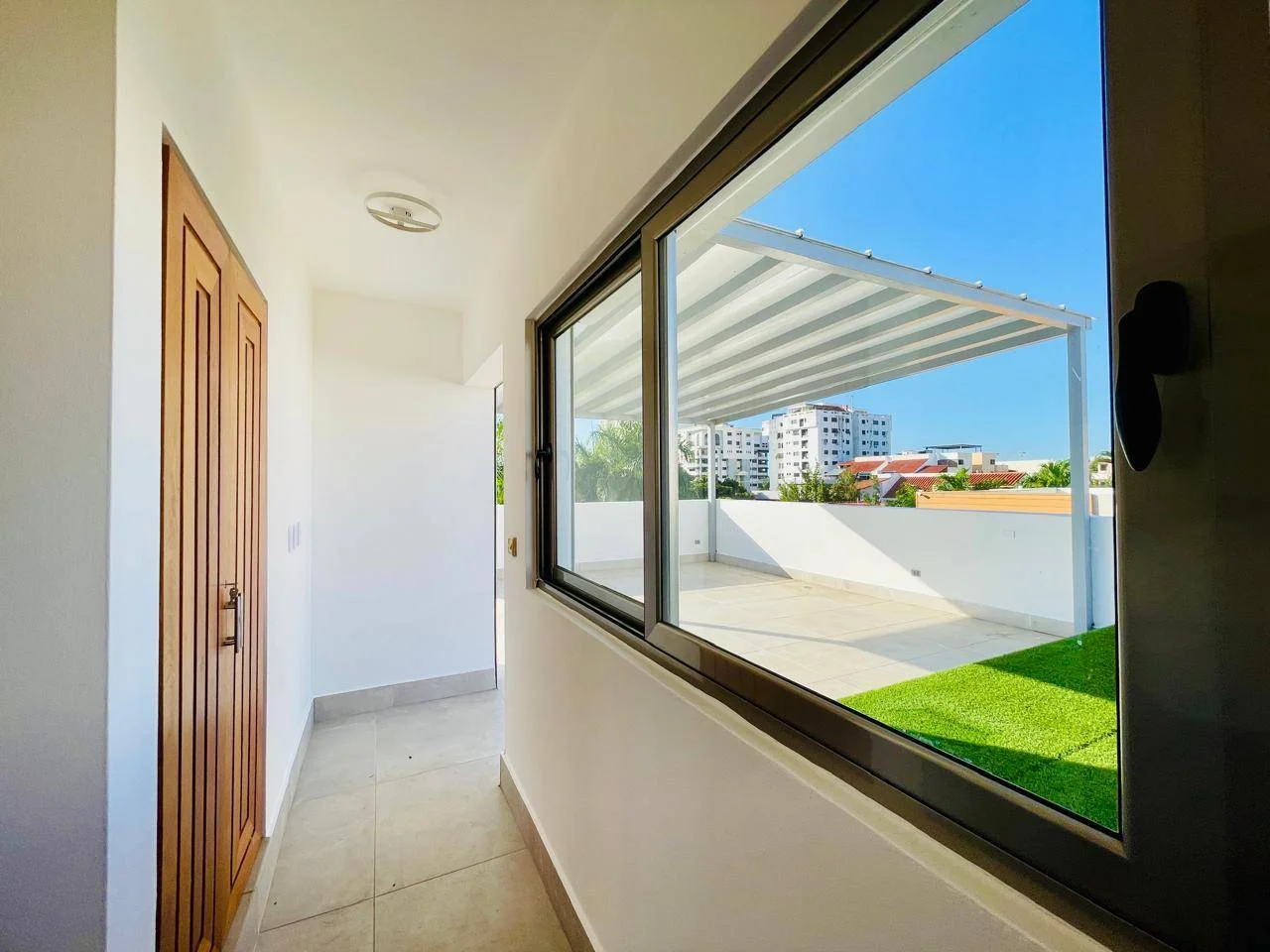 Casa en venta — Bella Vista, Santo Domingo D.N. (3 hab.)