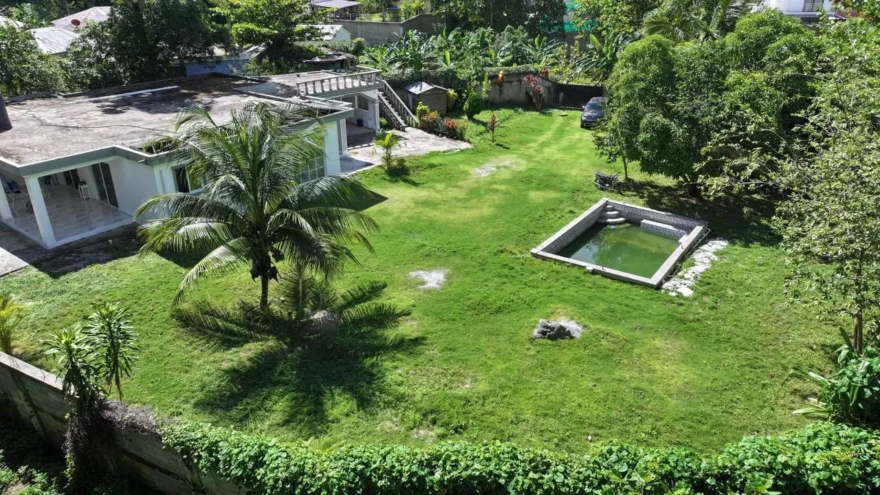 Villa en venta — Centro Del Pueblo O El Limón, Samana (5 hab.) - 4