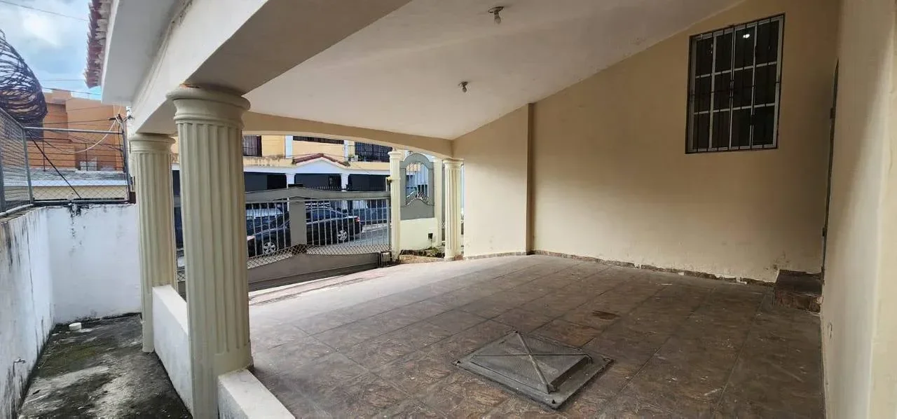 Casa en venta — Mirador del Oeste, Santo Domingo Oeste (4 hab.) - 3