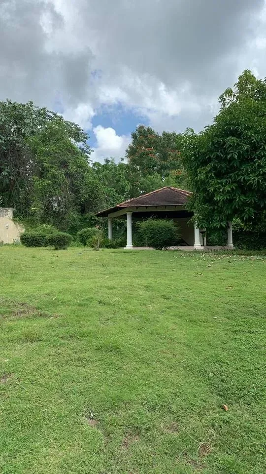 Arroyo Hondo: casa 4 hab. · 550 m² en venta - 2
